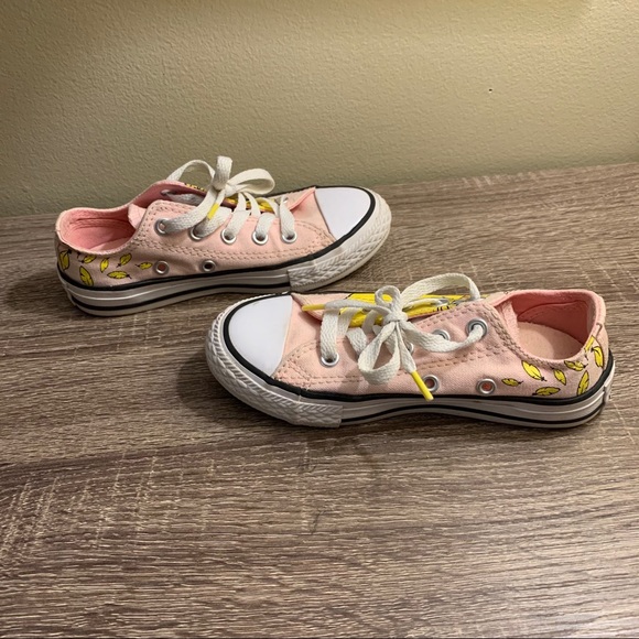 Girls Tweety Converse Shoes - Picture 4 of 10
